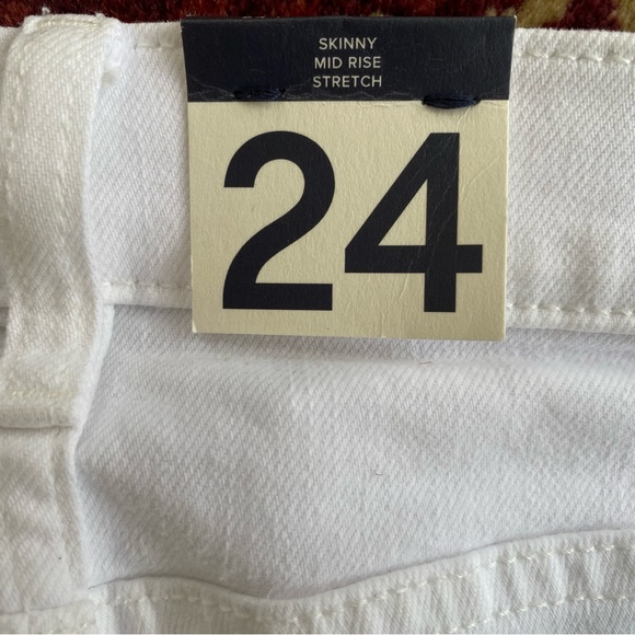 🆕Gap True Skinny Mid Rise White Jeans NWT Women’s Size 24 - Picture 8 of 15